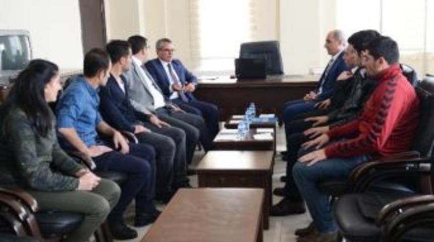 Vali Deniz, İl Hakem Kurulu Başkanlığı&rsquo;nı Ziyaret Etti