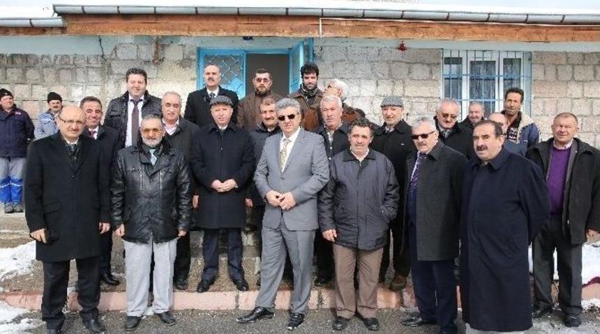 &Ccedil;olakbayrakdar, Elag&ouml;z&rsquo;e M&uuml;jde Verdi