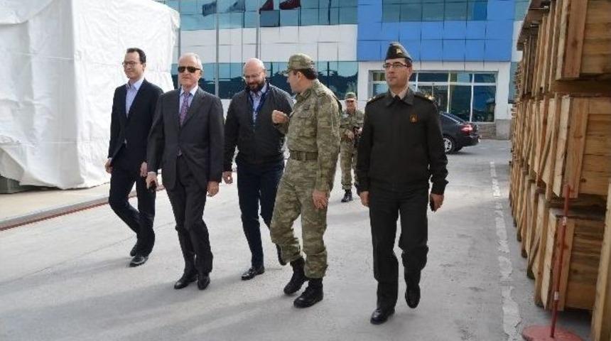 Komutanlardan Best&rsquo;e Ziyaret