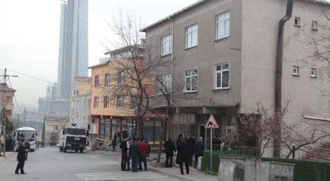 &Uuml;mraniye&rsquo;de Tahliye Gerginliği