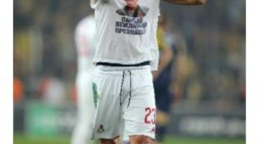 Rus Oyuncunun Tiş&ouml;rt&uuml;ne 10 Ma&ccedil;a Kadar Ceza Gelebilir