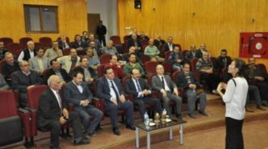 D&ouml;rtyol&rsquo;da Arı &Uuml;reticilerine Eğitim Semineri