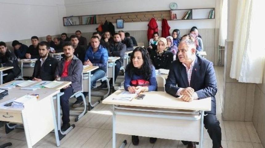 Yahyalı&rsquo;da Uygulamalı Girişimcilik Kursu Başladı