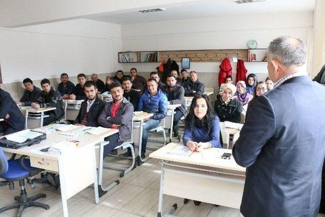 Yahyalı’da Uygulamalı Girişimcilik Kursu Başladı