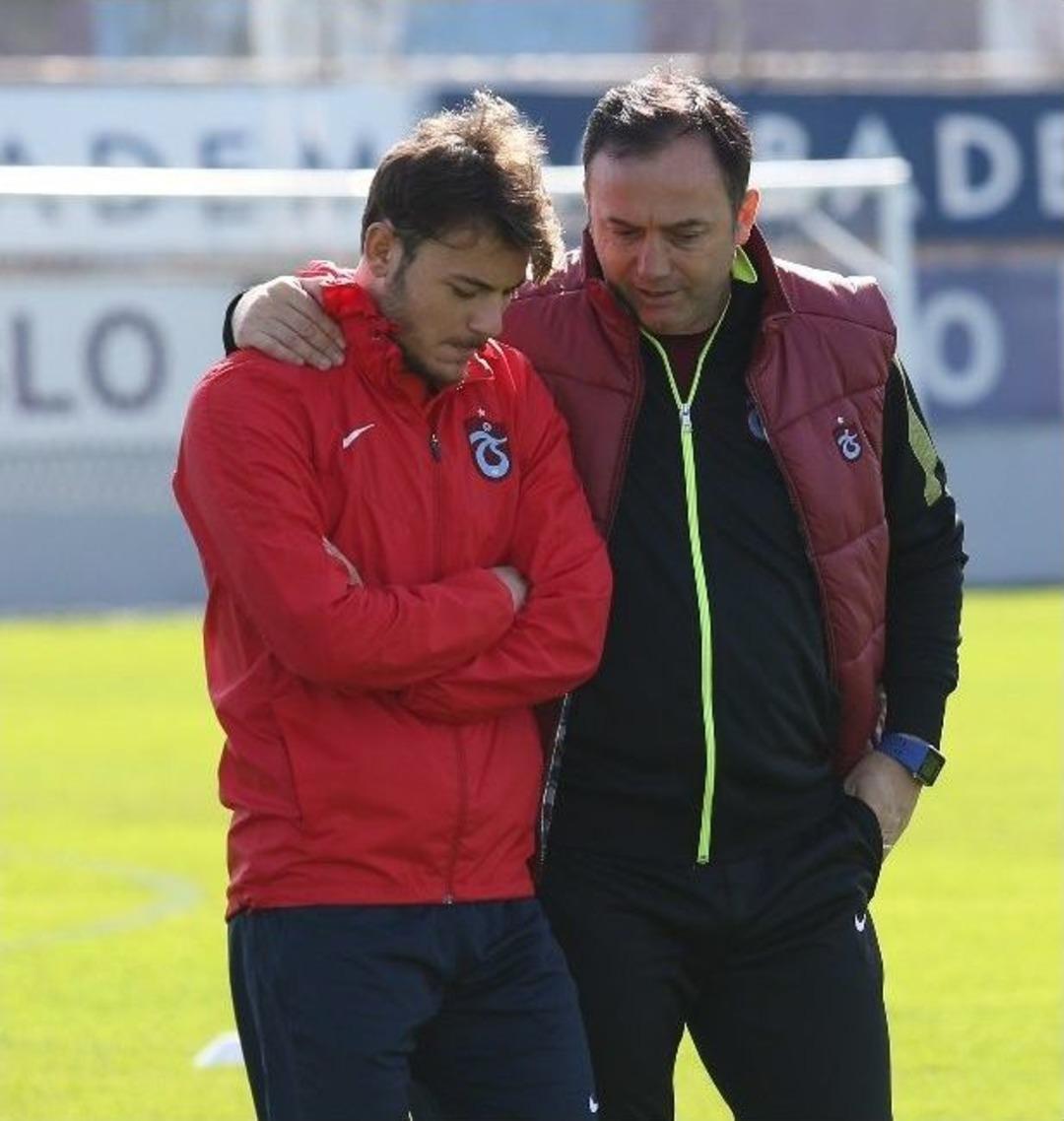 Trabzonspor, Galatasaray Ma&ccedil;ı Hazırlıklarını S&uuml;rd&uuml;rd&uuml;