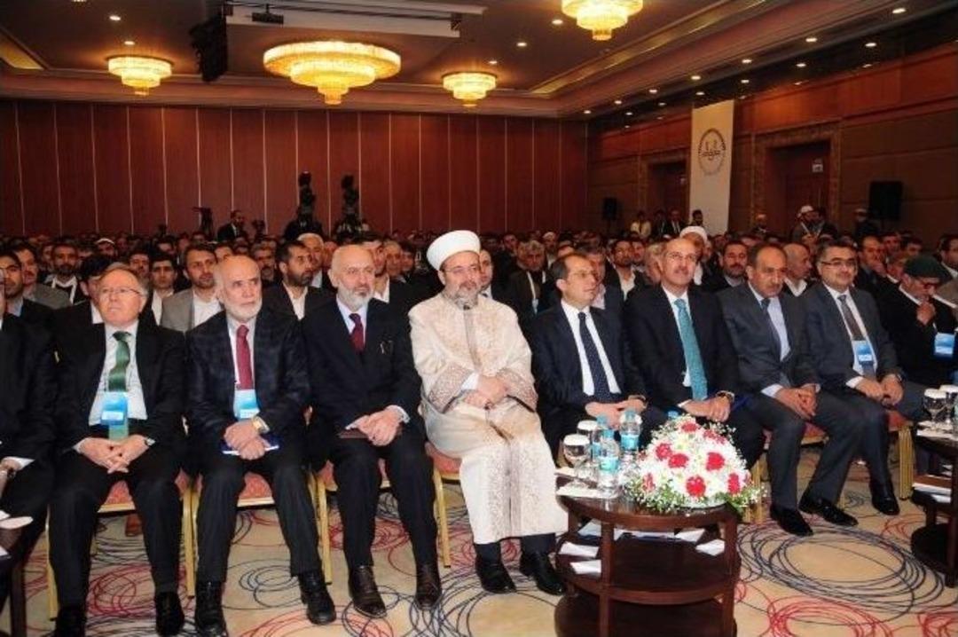 Diyanet İşleri Başkanı G&ouml;rmez Van&rsquo;da