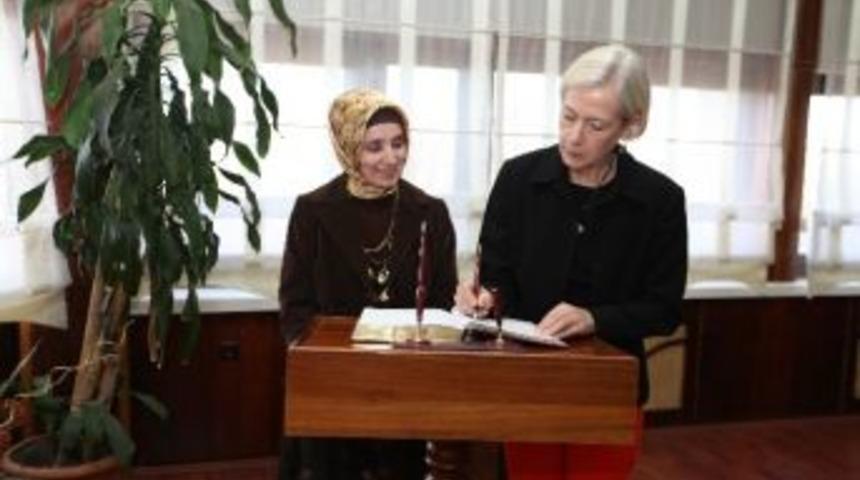 Abd Konsolosu Sara&ccedil;&rsquo;ı Ziyaret Etti