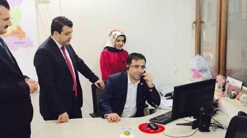 Akim, Hataylıların Sesi Oluyor