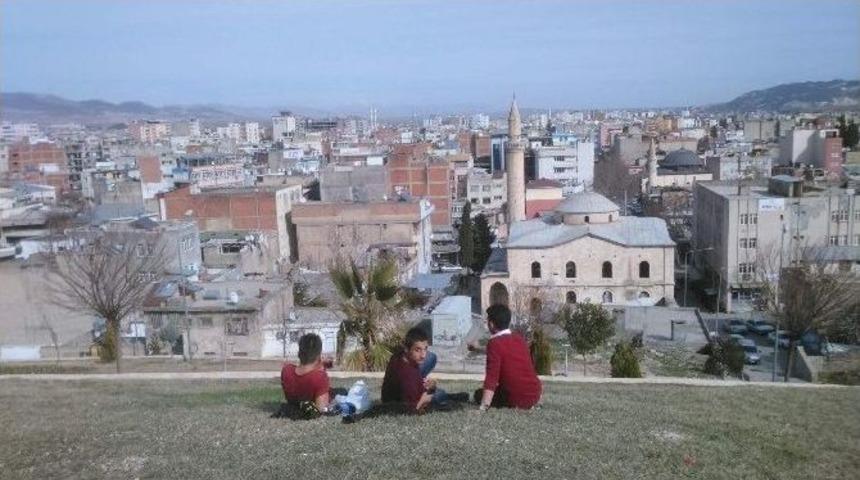 Adıyaman&rsquo;da Yaz Havası Yaşanıyor