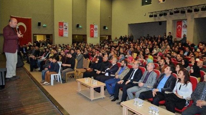 Tarih&ccedil;i Uğurluel K&ouml;rfezliler&rsquo;le Buluştu