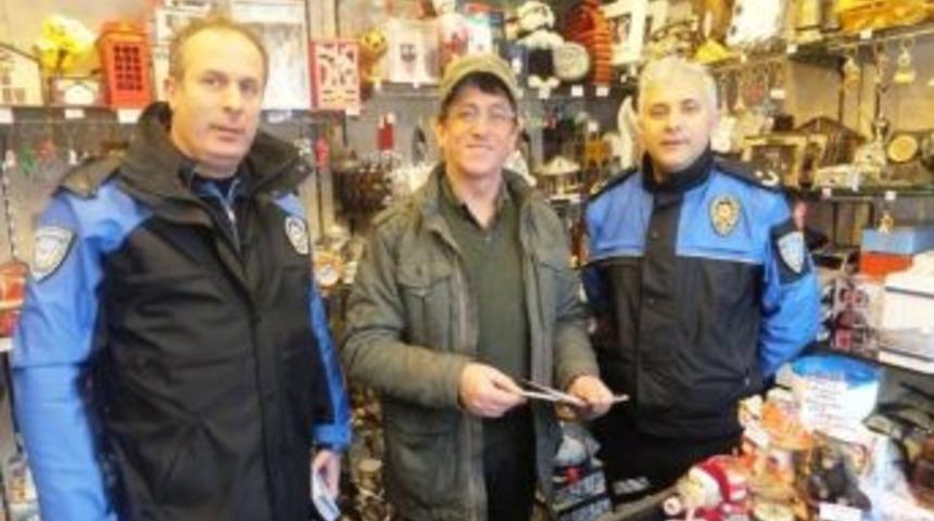 Emniyet 4 Bin 500 Adet El Broş&uuml;r&uuml; İle Uyardı