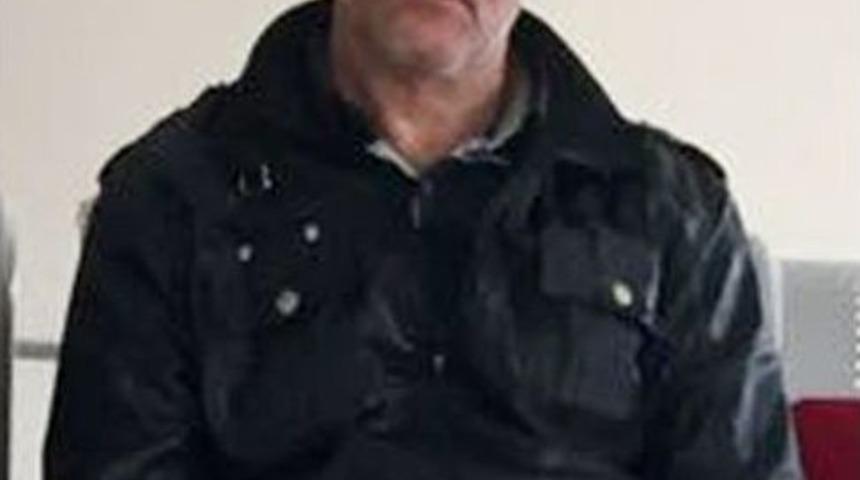 Kızgın Baba Kızıyla İlişkiye Giren Genci Bı&ccedil;akladı