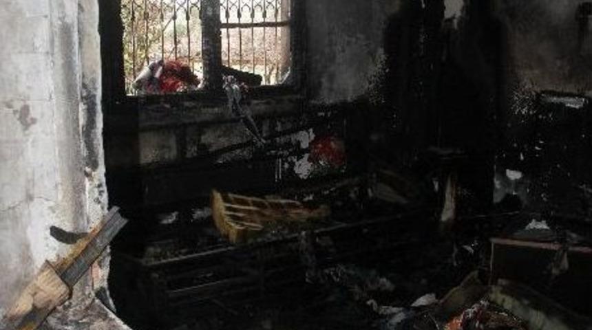 Bilgisayar Kasası 4 Yaşındaki &Ccedil;ocuğu &Ouml;ld&uuml;rd&uuml;