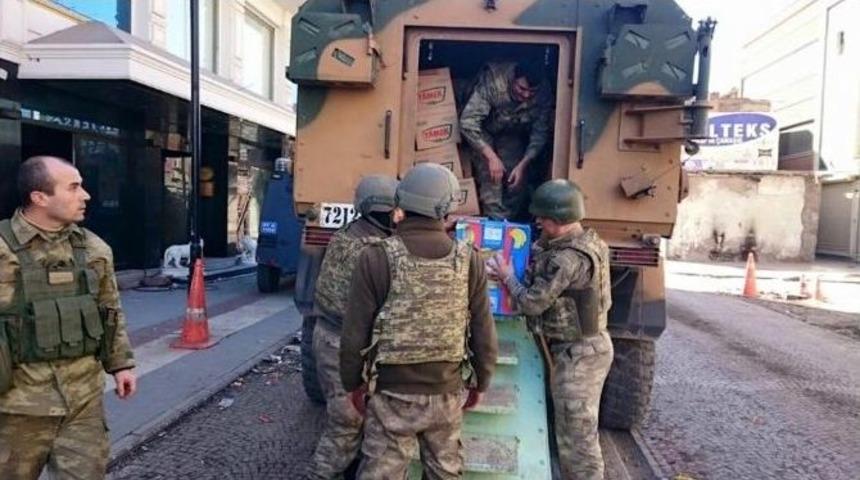 Harran&rsquo;dan Operasyonların Yapıldığı B&ouml;lgedeki Mehmet&ccedil;iğe Kumanya Desteği