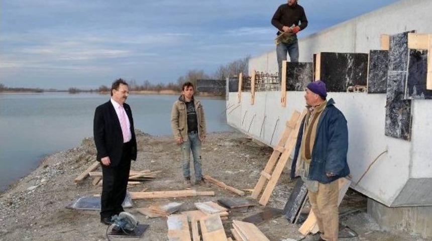 Başkan Şahin, K&ouml;pr&uuml; İnşaatını İnceledi