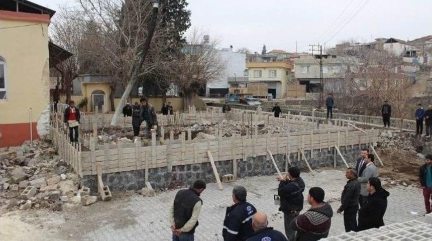 Yıkılan Caminin İnşaatı Uzun Aradan Sonra Yeniden Başladı