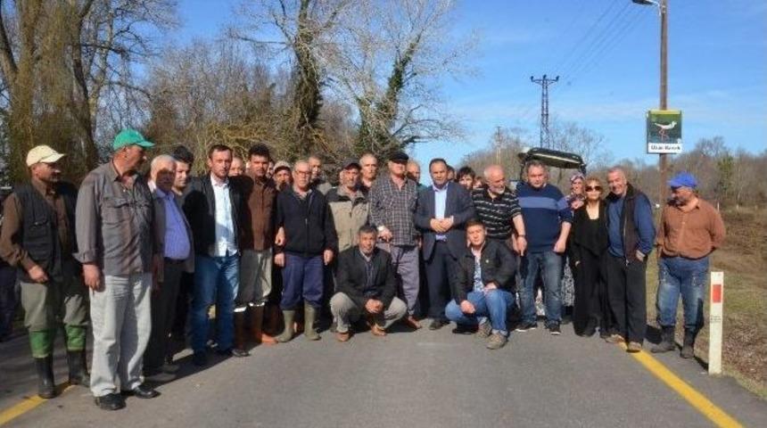 Y&ouml;r&uuml;kler Mahallesi Sakinleri Yolu Kapatarak Eylem Yaptı