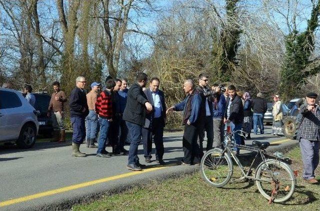 Yörükler Mahallesi Sakinleri Yolu Kapatarak Eylem Yaptı