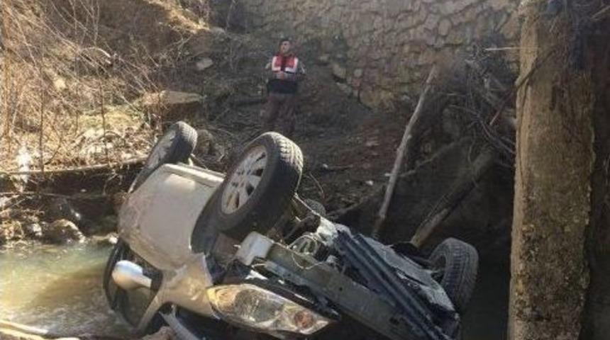 Bolu’da Otomobil Dereye Uçtu: 1 Ölü, 3 Yaralı