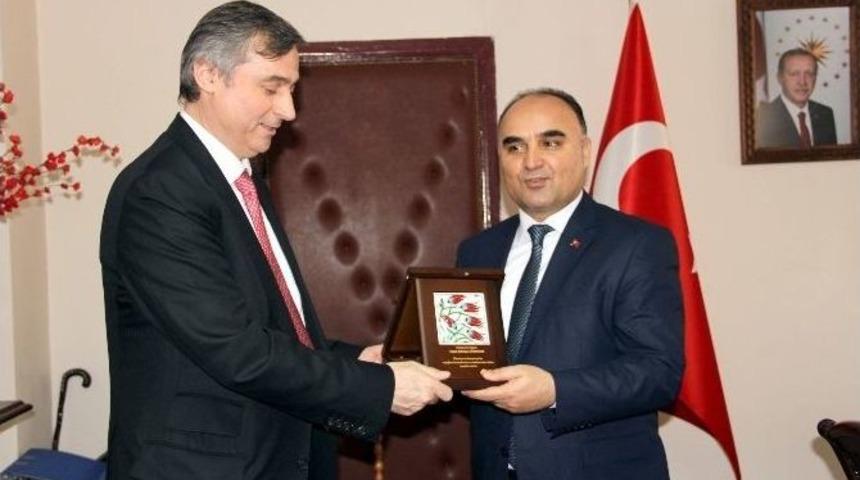 Kastamonu Valisi Şehmus G&uuml;nyadın;