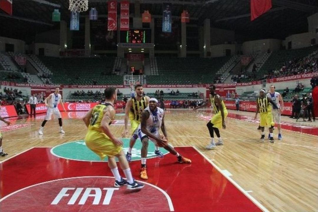 Fenerbah&ccedil;e Yarı Finale Y&uuml;kseldi