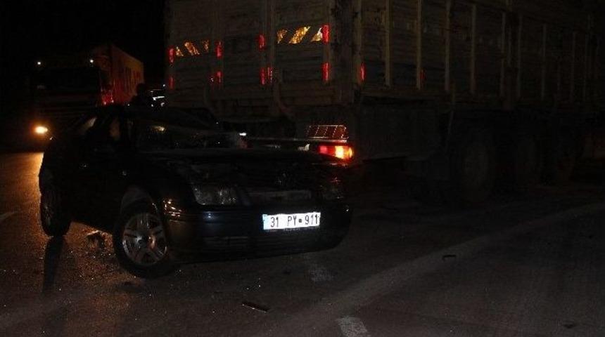 Adana&rsquo;da Trafik Kazası: 1 &Ouml;l&uuml;, 2 Yaralı