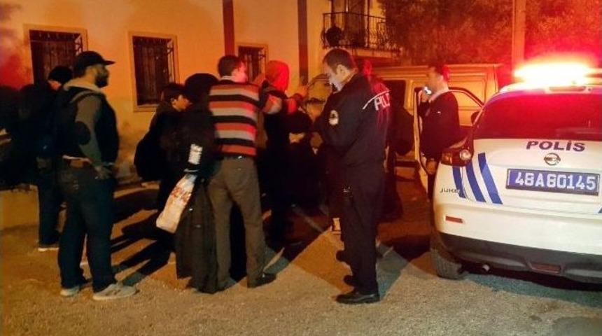 Emniyet G&uuml;&ccedil;leri Ka&ccedil;ak Sığınmacılara G&ouml;z A&ccedil;tırmıyor