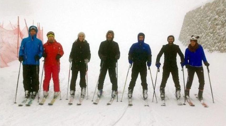 Besyo &Ouml;ğrencileri Kış Kampını Uludağ&rsquo;da Yaptı
