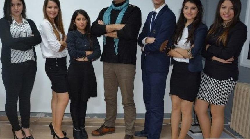 İzmirli Gen&ccedil;ler T&uuml;rkiye&rsquo;yi Temsil Etmek İ&ccedil;in Yarışacak