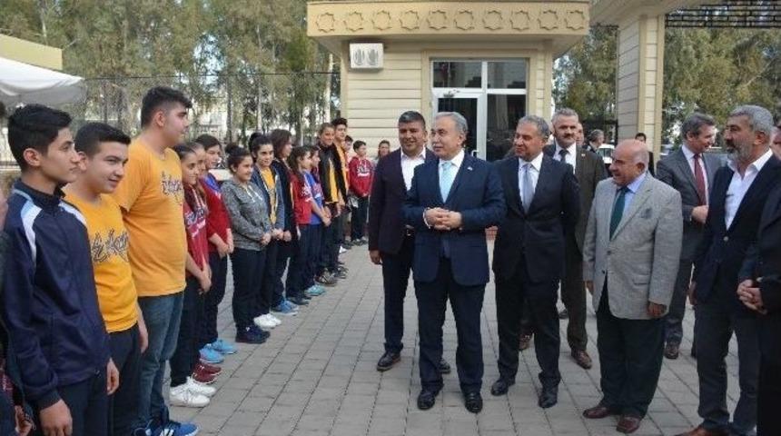 Vali B&uuml;y&uuml;k&rsquo;ten, &Ouml;zel Erkan Teknik Meslek Lisesi&rsquo;ne Ziyaret