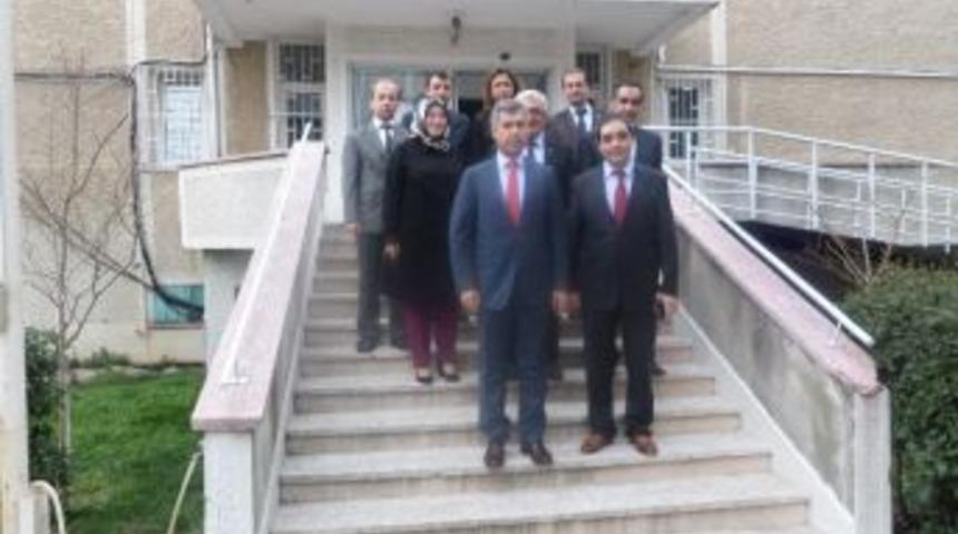 Vali Hamza Erkal Halk Sağlığı M&uuml;d&uuml;rl&uuml;ğ&uuml;n&uuml; Ziyaret Etti