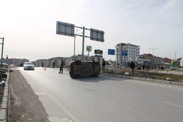 Tosya’da Trafik Kazası: 2 Yaralı