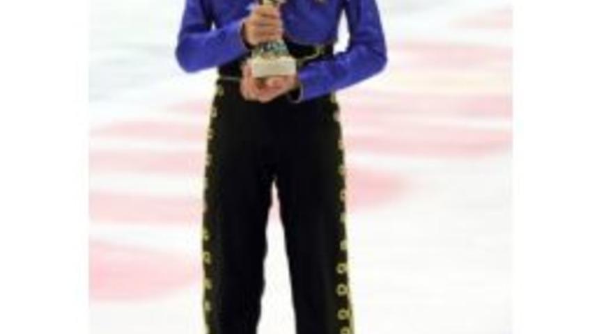 İhlas Koleji &Ouml;ğrencisinden Buz Pateninde &Ccedil;ifte Zafer