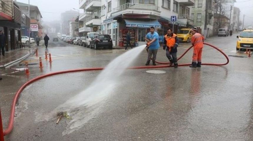 Ak&ccedil;akoca Temizleniyor