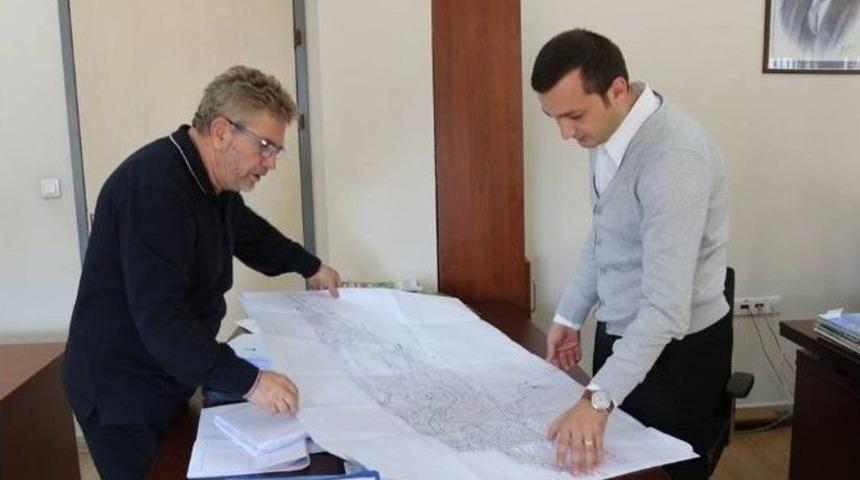 Ak&ccedil;akoca&rsquo;da Kanalizasyon Alt Yapı Projeleri Hazırlanıyor