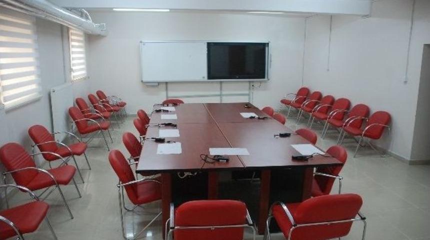 Okulun K&ouml;m&uuml;r Deposu Sanat At&ouml;lyesi Oldu