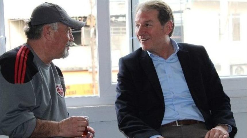 B&uuml;y&uuml;kg&ouml;&ccedil;er&rsquo;den Anlamlı Ziyaret