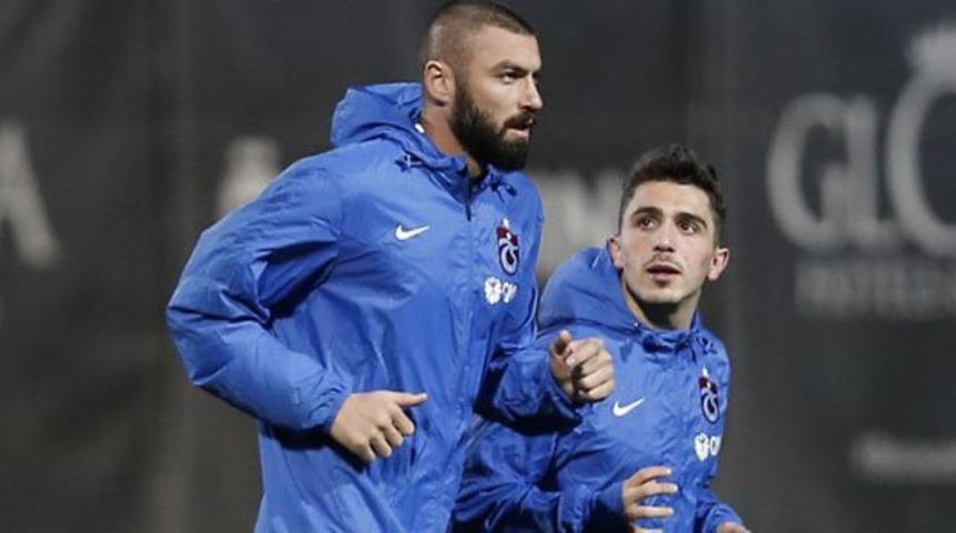 Burak Yılmaz ve Abd&uuml;lkadir &Ouml;m&uuml;r, Galatasaray ma&ccedil;ı kadrosundan &ccedil;ıkarıldı