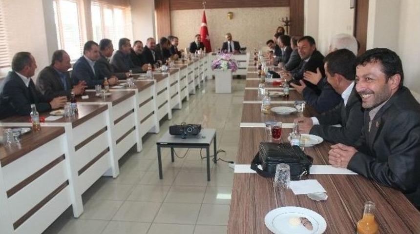 Merkez Muhtarlarından Vali&rsquo;ye Teşekk&uuml;r Etti
