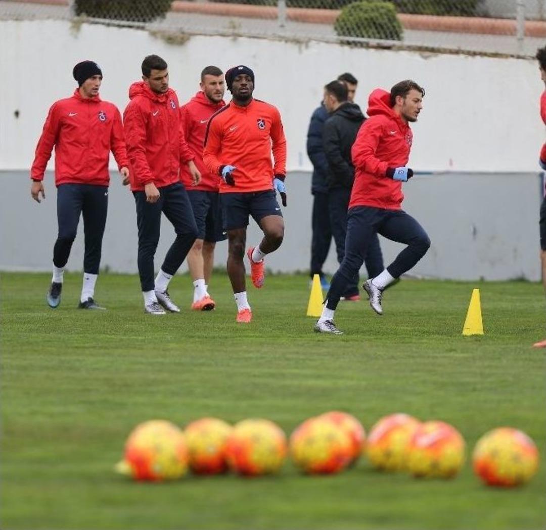 Trabzonspor, Galatasaray Ma&ccedil;ı Hazırlıklarını S&uuml;rd&uuml;rd&uuml;