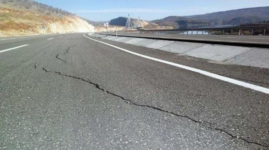 Nissibi&rsquo;nin Bağlantı Yolunda &Ccedil;&ouml;kme Meydana Geldi
