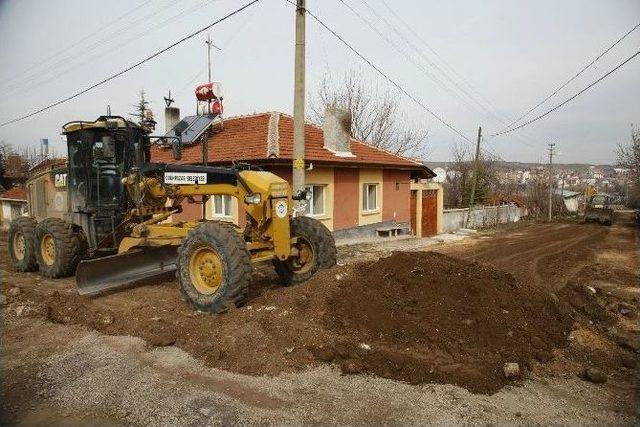 Karacaşehir’de Yaya Yolu Sorunu Çözülüyor