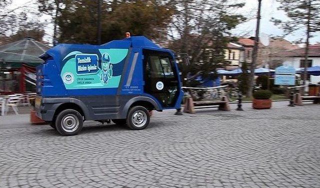 Odunpazarı’na Elektrikli Çöp Toplama Araçları