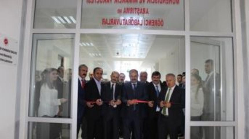 &Ccedil;evre M&uuml;hendisliği Araştırma Laboratuvarı A&ccedil;ıldı