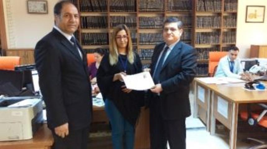 Kaymakam &Ouml;zarslan&rsquo;dan Sahteciliği &Ouml;nleyen Memurlar &Ouml;d&uuml;l