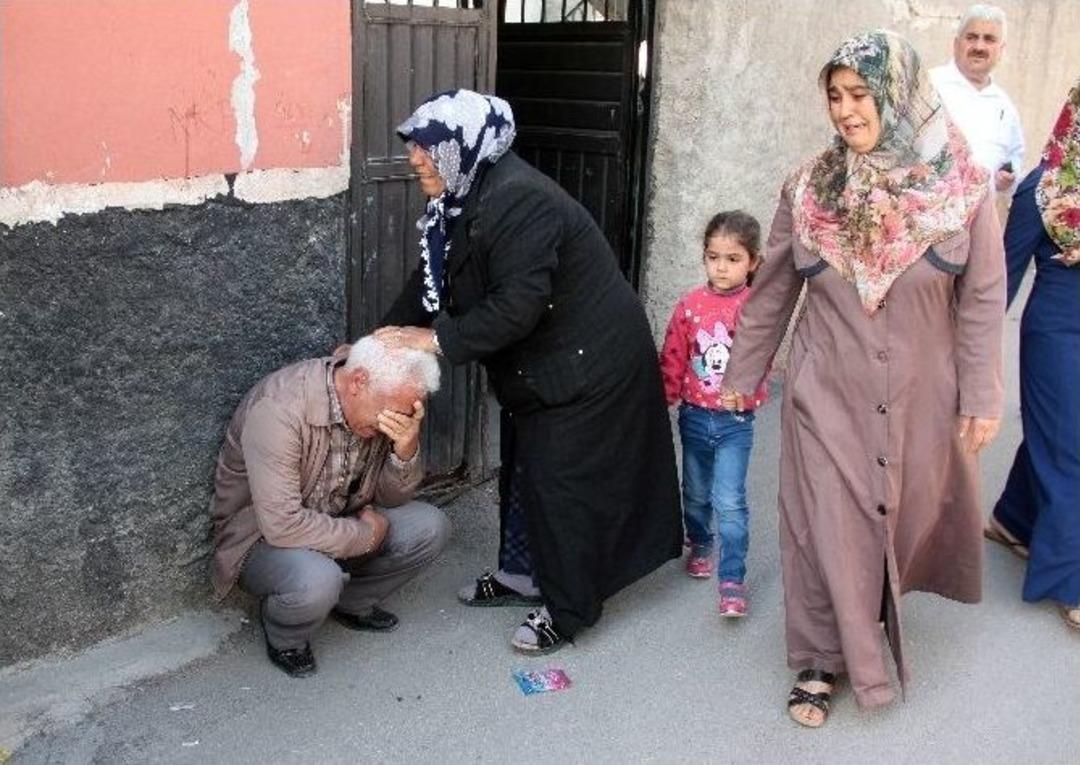 Şehit Olmadan 2 Saat &Ouml;nce Babası İle Konuşmuş