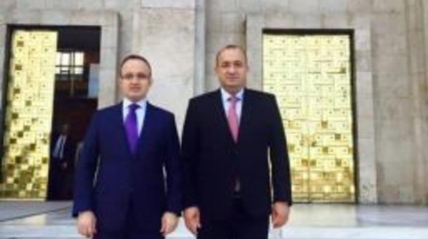 Ankara&rsquo;daki Patlamada İki Vekil Son Anda Kurtuldu