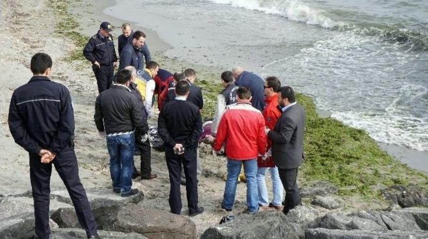 Sahilde Kadın Cesedi Bulundu