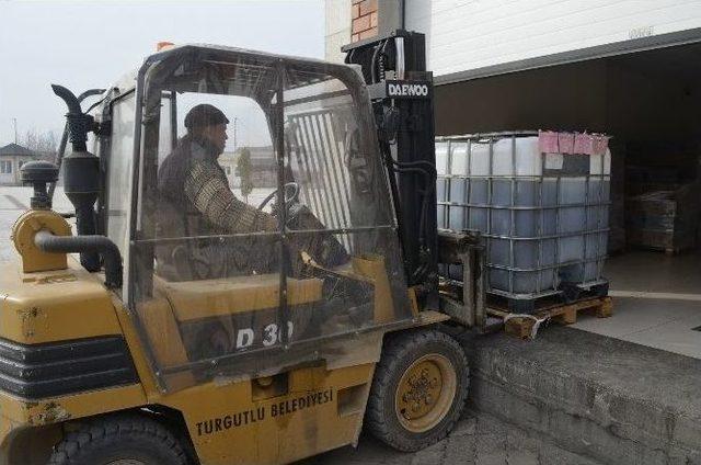 Parklardaki Zeytinler Yağ Olarak Fukaranın Sofrasında