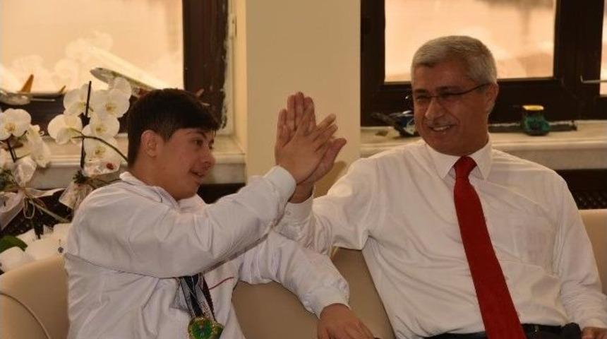 Başkan Vekili Kula’dan Özel Sporcular’a Teşekkür